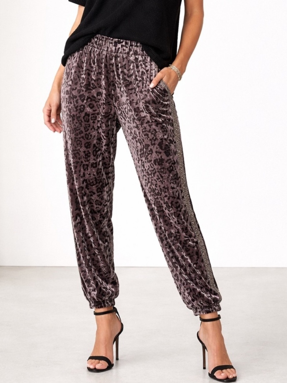 Johnny Was NWT Leopard Velvet Joggers Preppy Boho Embroidered Womens XL